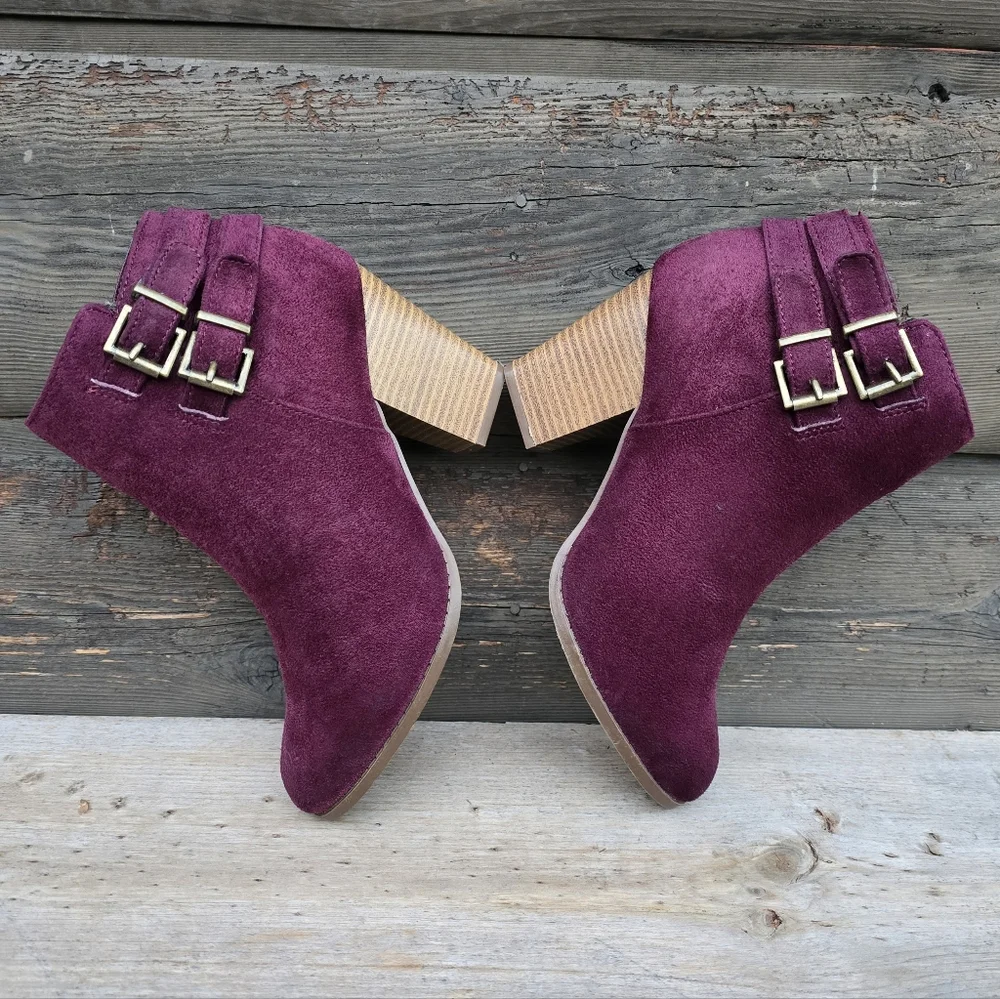 Charlotte Russe Lux Y2K Boho Glam Burgundy Double Buckle Block Heel Bootie 7M